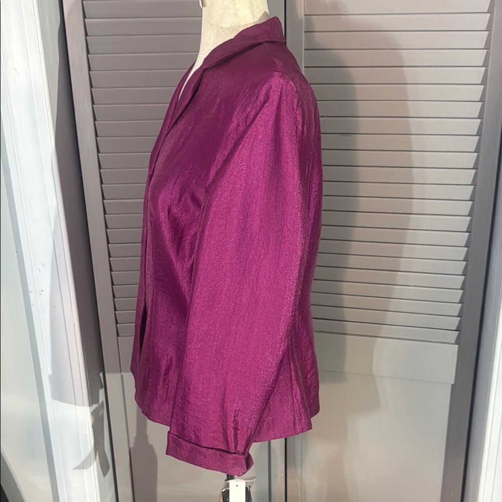 Elegant Women's Purple Blazer - Picture 4 of 10